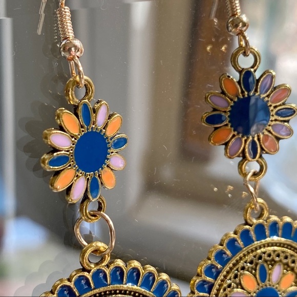 3/$15 Bohemian Mandala Dangle Drop Earrings - Picture 3 of 7